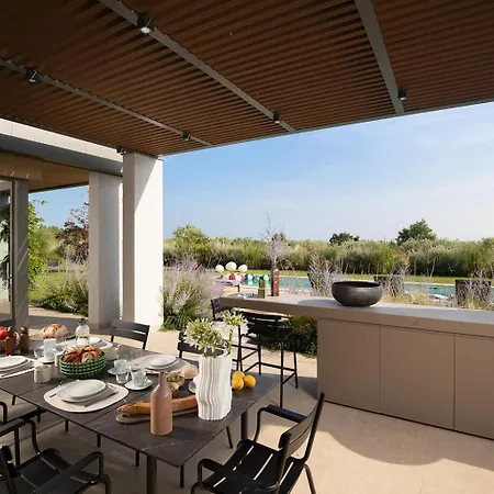Puerto De Paz For 8 People With 60 M2 Heated Pool, Sea View And Private Mini Golf Villa